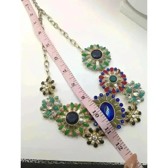 J.Crew Multicolor Statement Cluster Medallion Necklace Gold Chain Gemstones - Picture 5 of 5